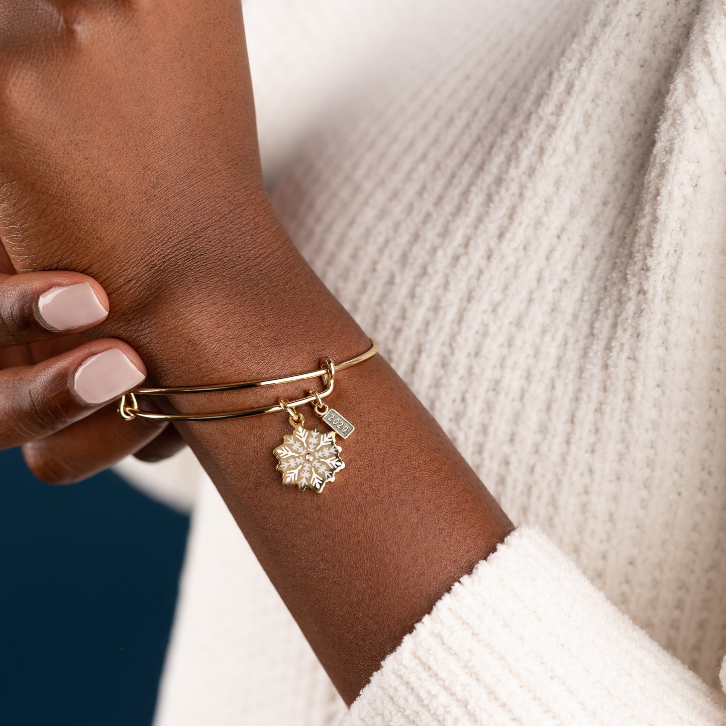 2020 Crystal Snowflake Charm Bangle