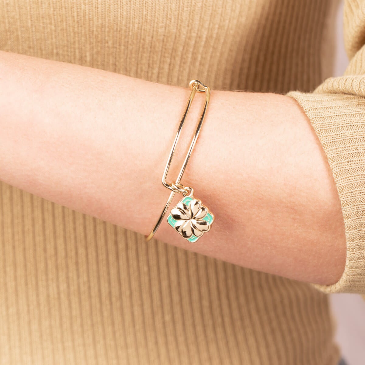 Four Leaf Clover Charm Bangle