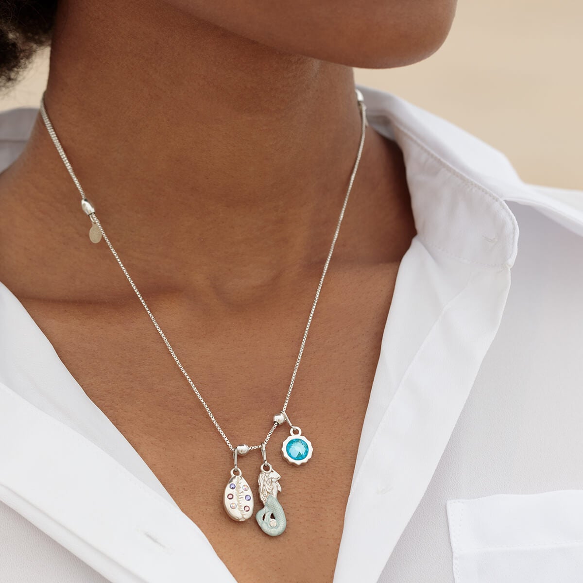 Mermaid Charm, Color