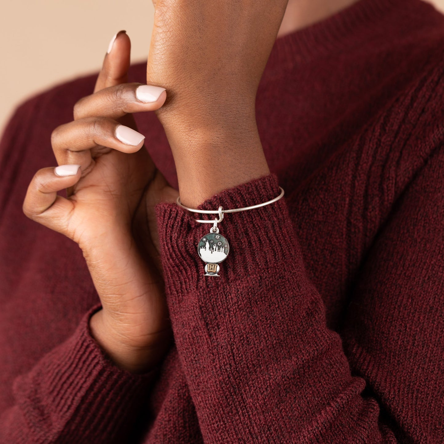 Harry Potterâ„?Hogwarts Snow Globe Charm Bangle
