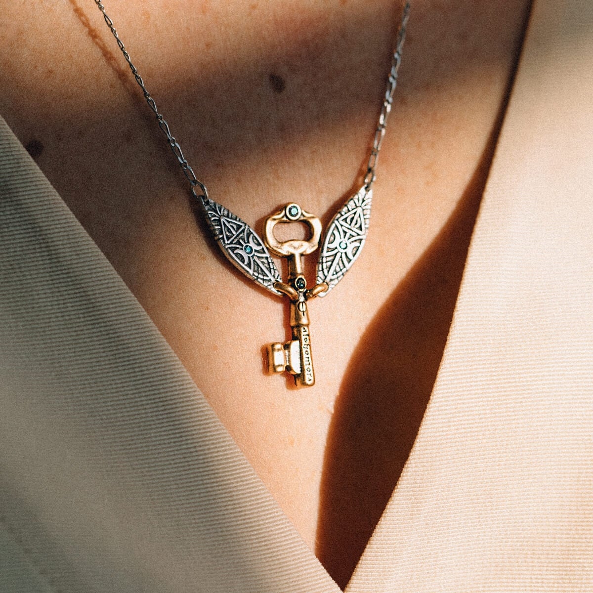 Harry Potterâ„?Alohomora Necklace