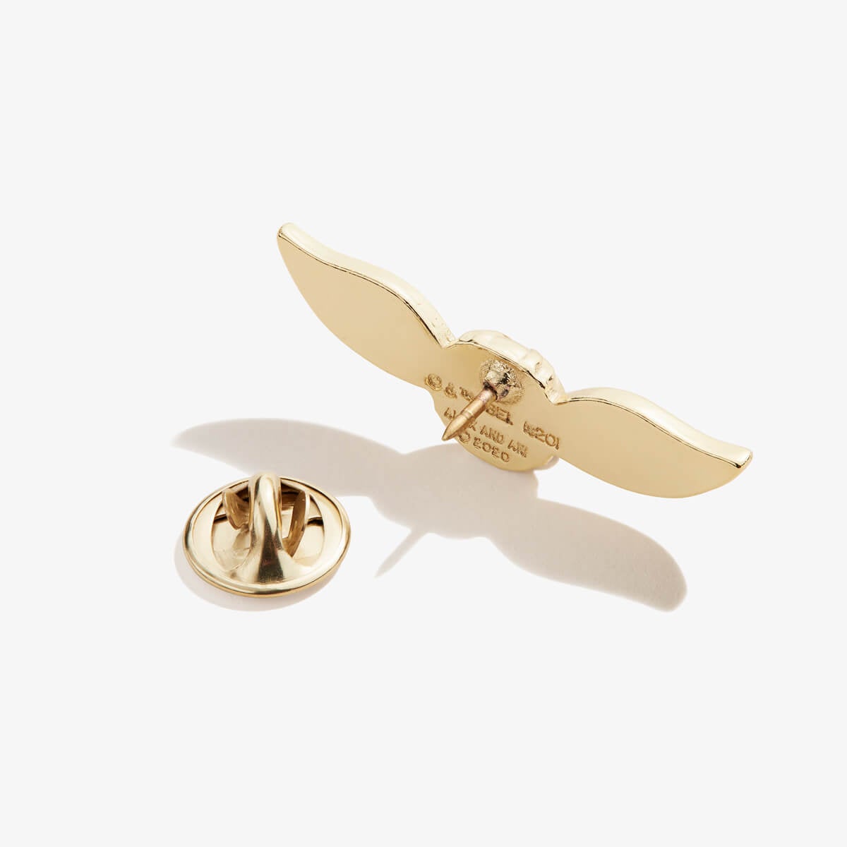 Harry Potterâ„?Golden Snitch Pin