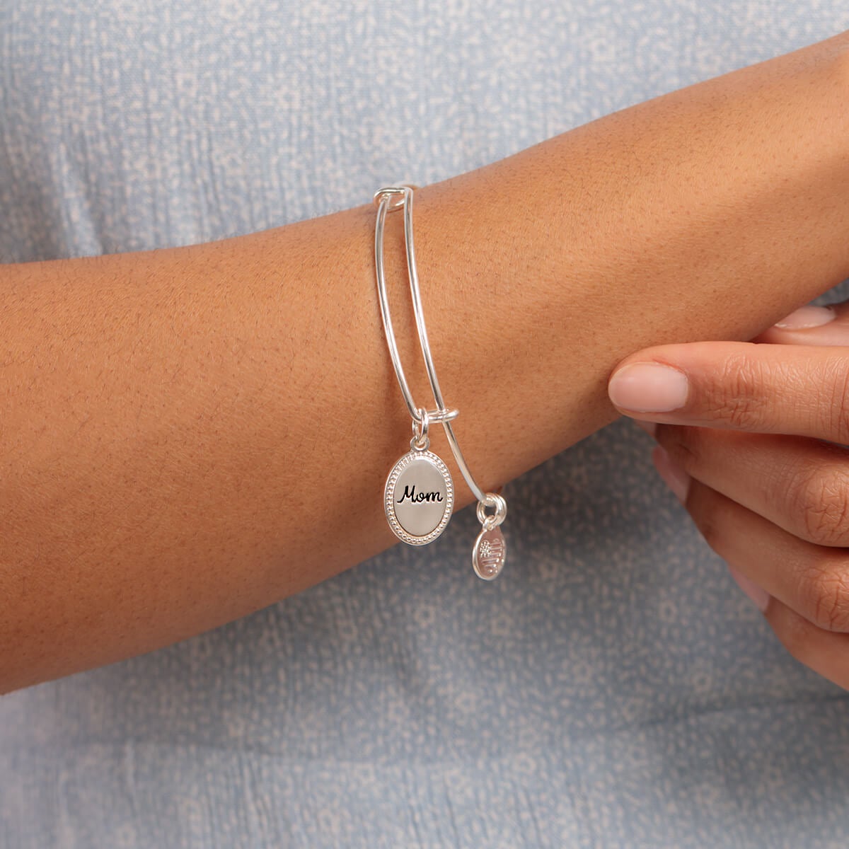 Mom, 'Bonded by Love' Charm Bangle