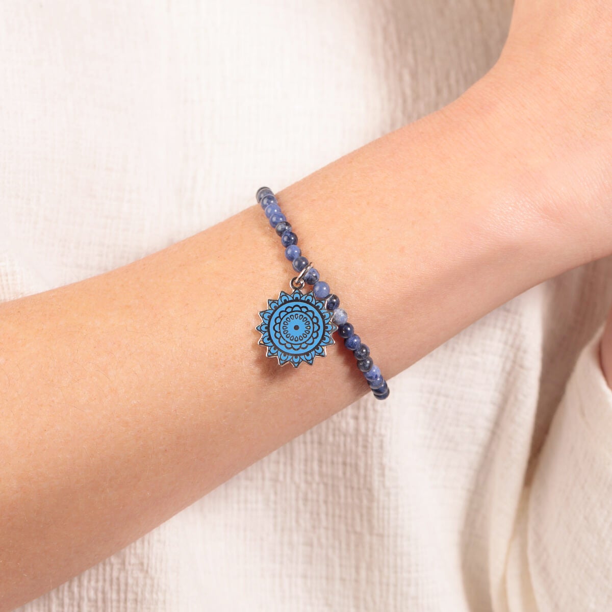 Throat Chakra Stretch Bracelet